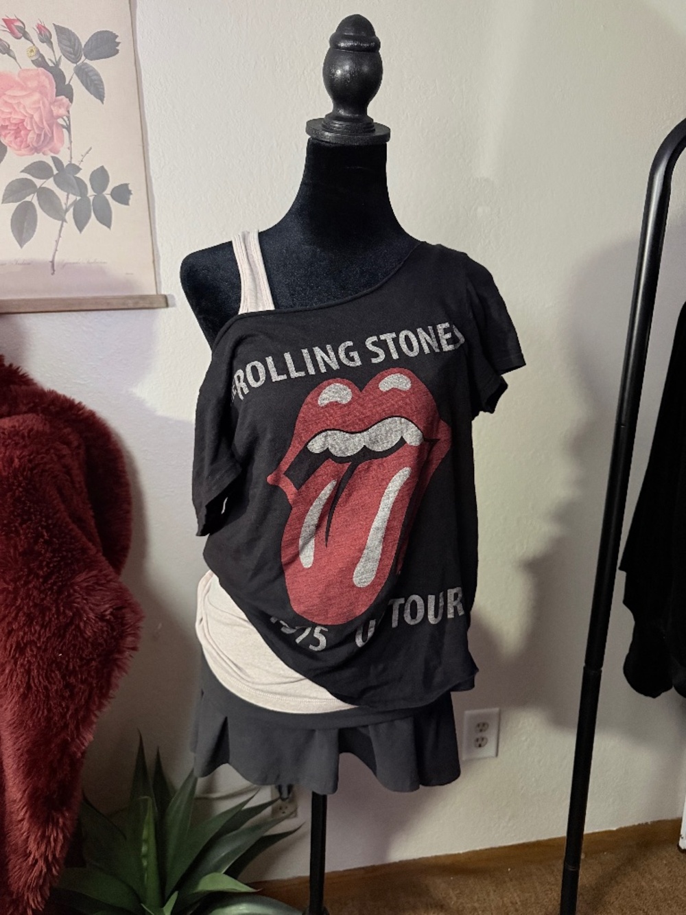 rolling stones black graphic tshirt